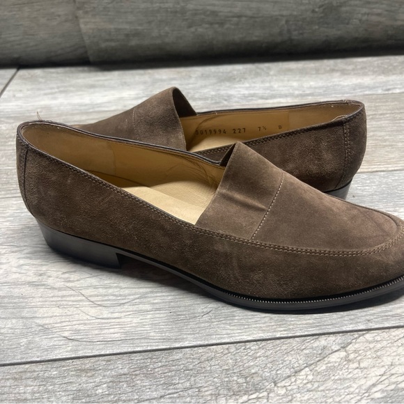 Salvatore Ferragamo suede Loafers sz 7.5 B - Picture 5 of 11